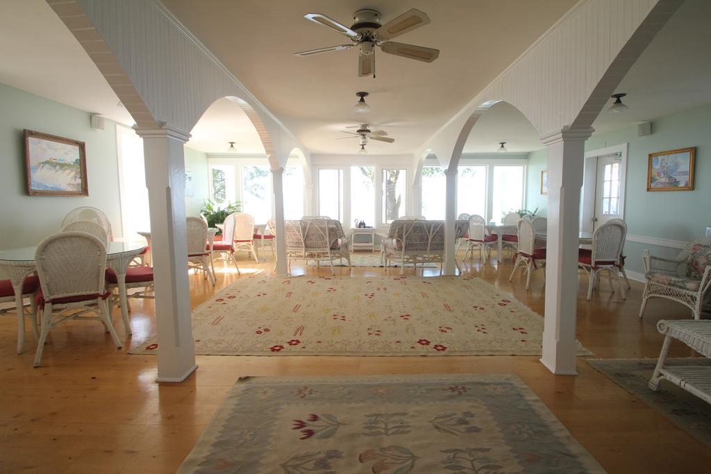 Wades Point Inn On The Bay McDaniel Buitenkant foto