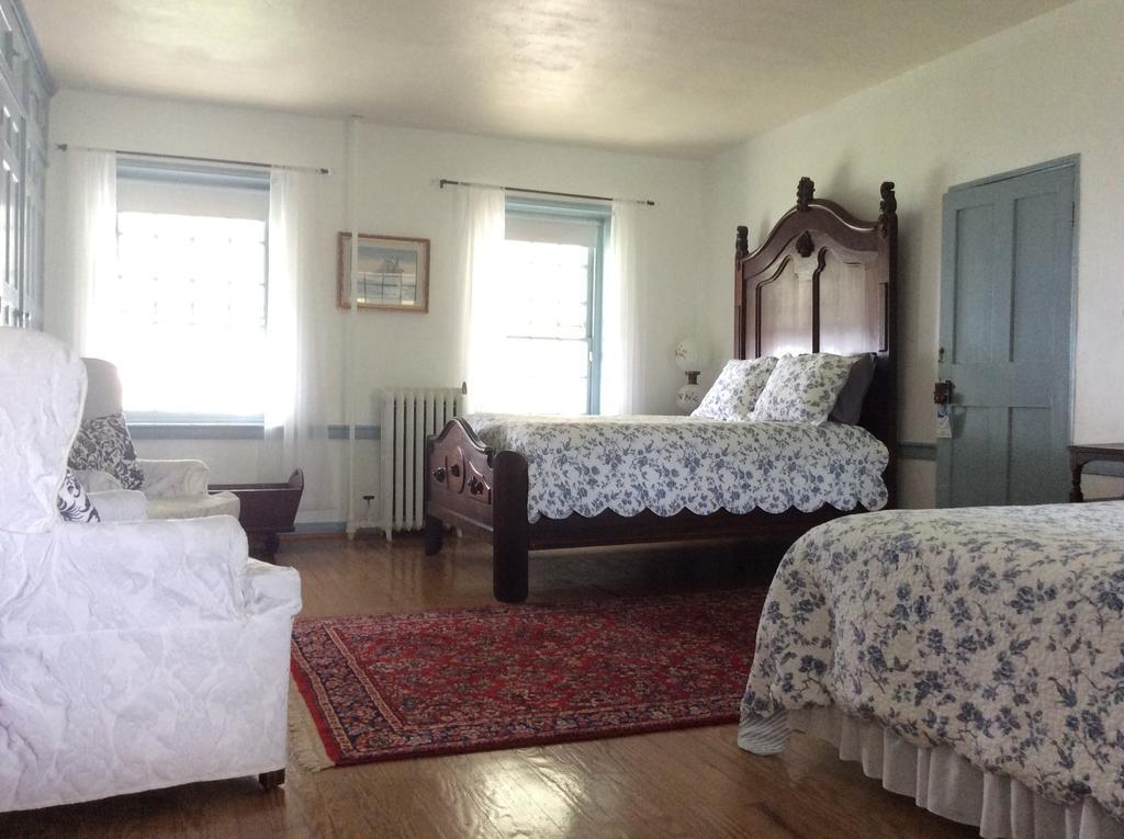 Wades Point Inn On The Bay McDaniel Buitenkant foto