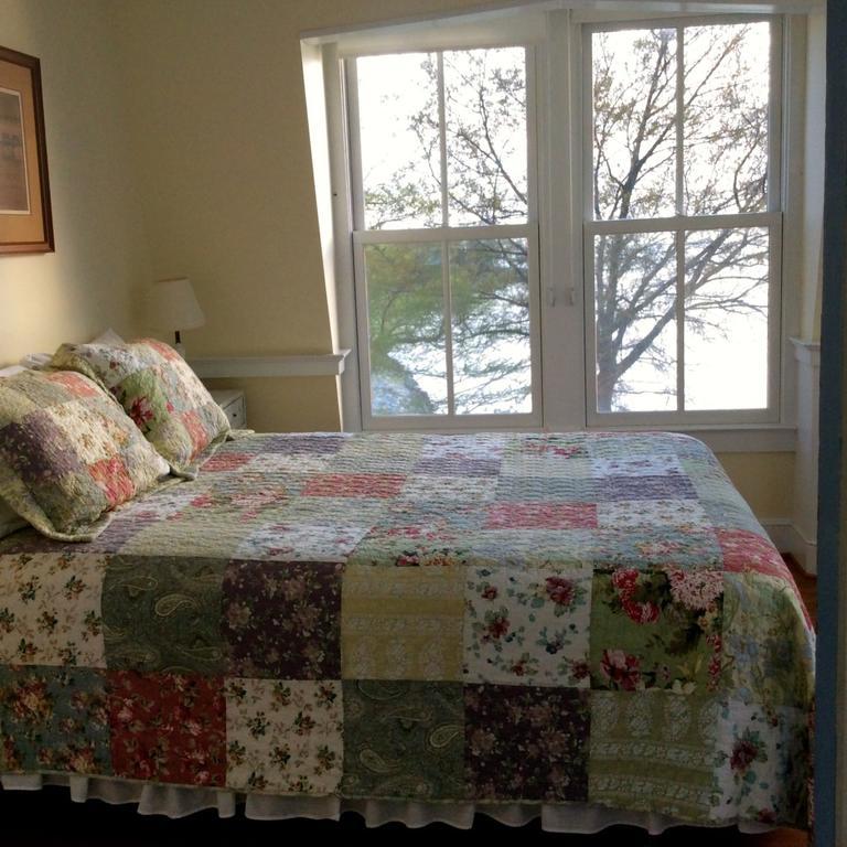 Wades Point Inn On The Bay McDaniel Buitenkant foto
