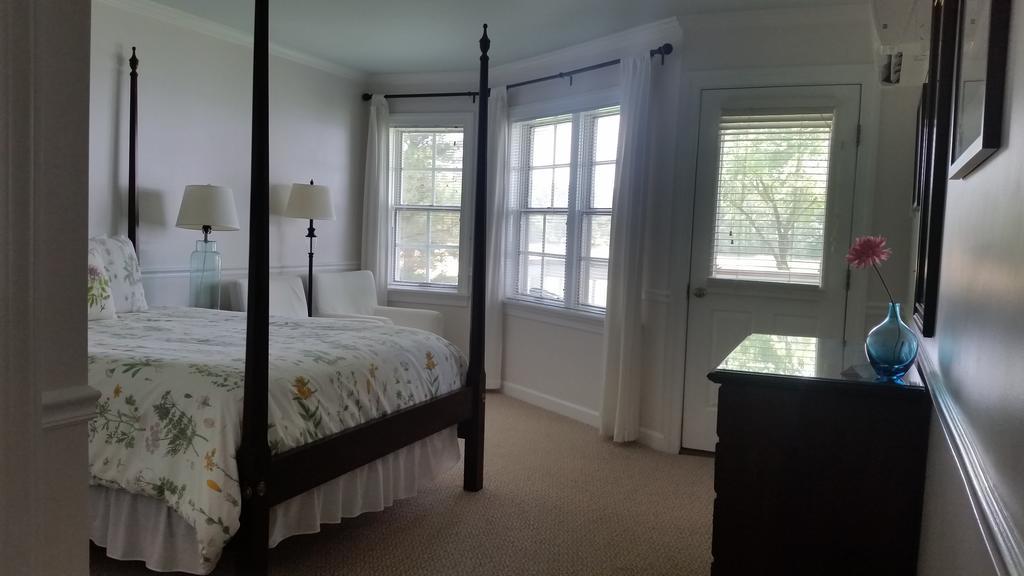 Wades Point Inn On The Bay McDaniel Buitenkant foto